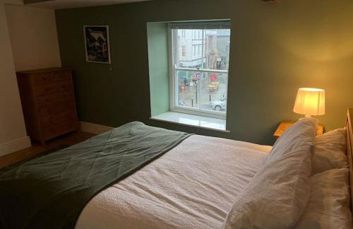 Apothecary Hall - Snowdonia - Photo 21