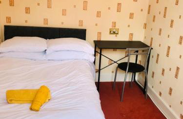 Castle Donington 5 Bed House 2 Baths Near EMA And Donington Park - Foto 4