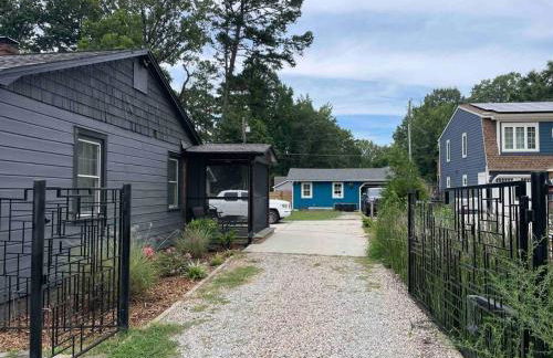 Charming Urban Retreat - Cozy Cottage in Charlotte - Foto 13