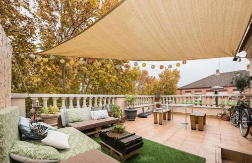 Ático con terraza, parking y chimenea junto a Universidad - Foto 2