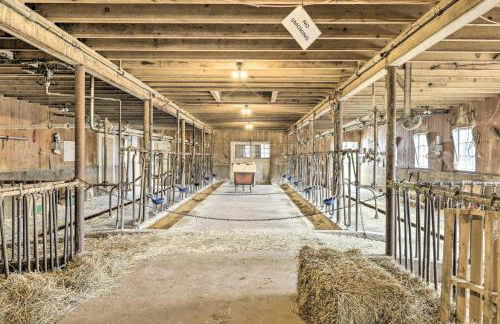 Charming Farmhouse with Pool and Fishing Pond! - Foto 42