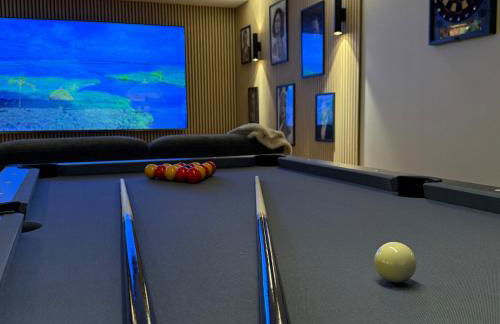 Maison privative avec piscine intérieure, spa, sauna, cinéma et billard - Foto 18