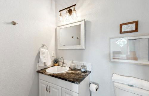 Family-Friendly Pensacola Home Less Than 1 Mi to Beach! - Foto 17