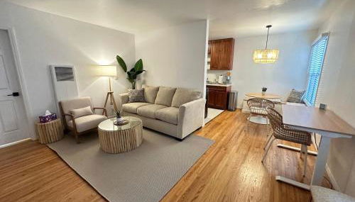 Boho 1-Bedroom BEACH Condo with Mid Size Parking, AC & Laundry - Walk 10min to BEACH! - Foto 4