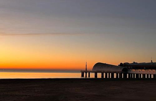 Vista mare a 10m dalla spiaggia, 8 piano e parcheggio privato - Foto 29