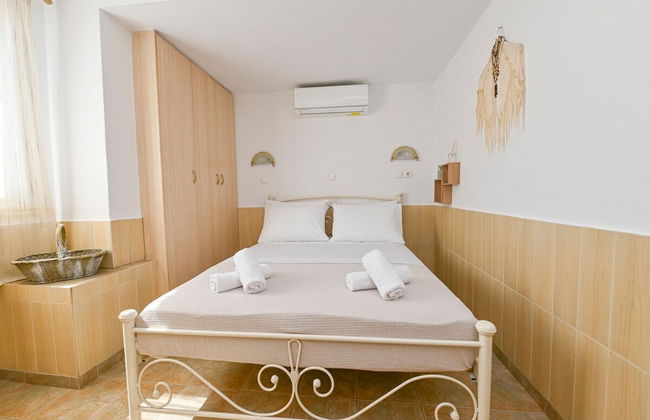 La Luna in Agia Barbara Tinos - Foto 4