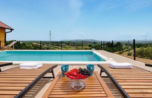 2 Bedroom Nice Home In Gornji Daruvar - Foto 13