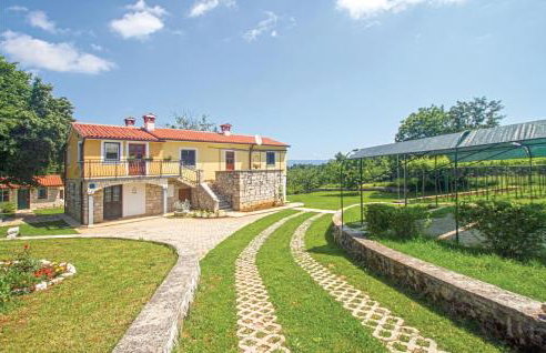 4 Bedroom Stunning Home In Jurani - Foto 9