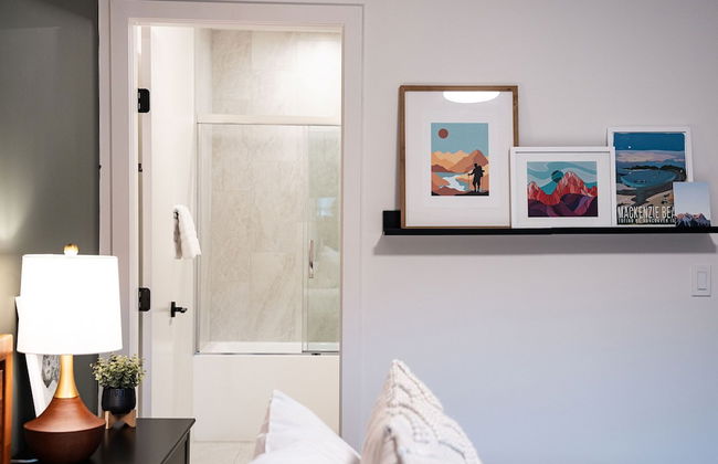 Hemlock Hangout By Revelstoke Vacations - Photo 39