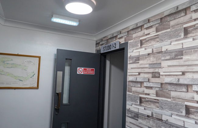 VR Apartments - Photo 80