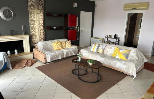 Among the pines - Foto 2