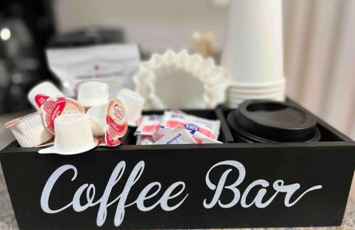 Cozy Bungalow in Madison Heights - Foto 10