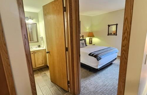 Cozy 1 bed end unit ski in ski out condo - Foto 10