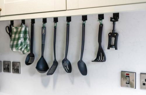 #54 The Balti Cottage Apartment - Sleeps 5 - Close to Kingsbury Water Park - " Perfect for Contractors and Families - Free parking" - Foto 28