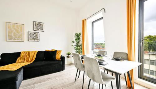 Spacious 1Bed Apt - Steps to Ealing Broadway & Shops - Foto 5