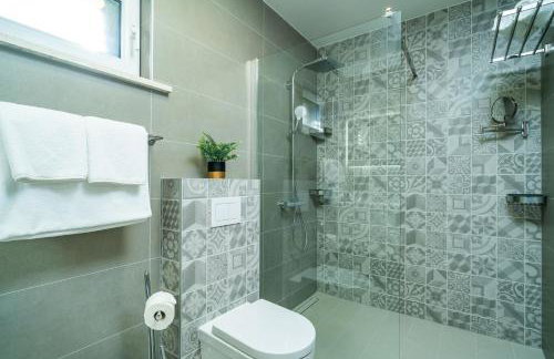 Villa Petmat - with private pool and 6 bedrooms - Photo 62