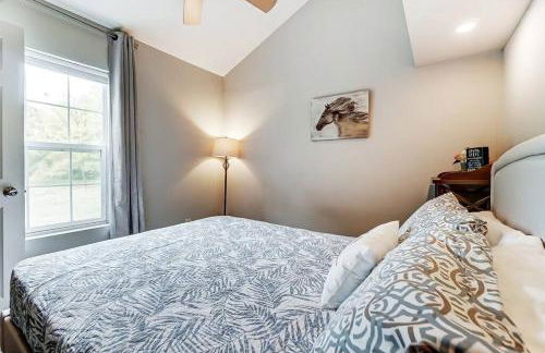 Updated 3bd Cottage on Bike Trail w/ River access! - Foto 39