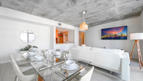 Contemporary Midtown Condo - Pool & Free Parking - Foto 4