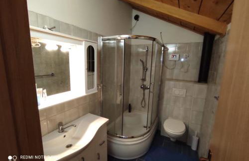 Rest house with jacuzzi Mili - Foto 11