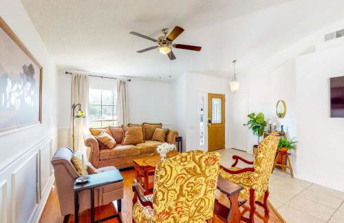 Families with Pets! Home Near Orlando Theme Parks - Photo 31