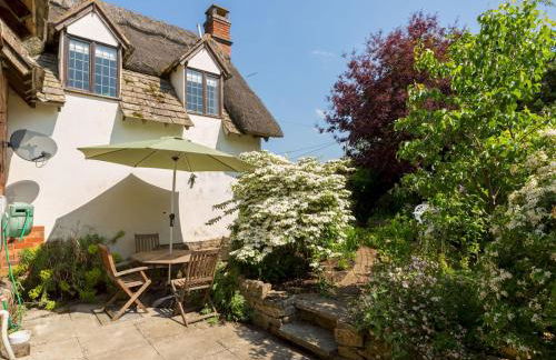 Pass the Keys Dara Cottage 16th Century Thatched Cottage - Photo 31