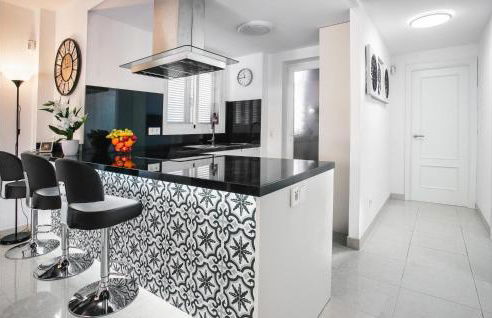 2 Bedroom Cozy Apartment In Cala Bona - Foto 14