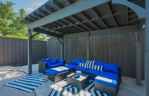 Luxury Home with 5 Bedrooms and Private Pool - Foto 55