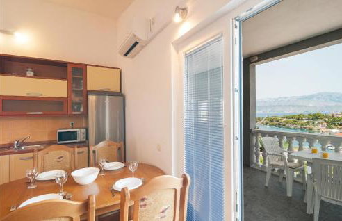 Amazing Apartment In Supetar-Splitska - Photo 5