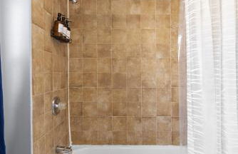 Peaceful Hideaway - NYC & NWK with free parking - Foto 10