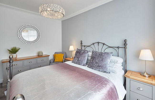 Host Stay Bankside Cottage - Photo 13