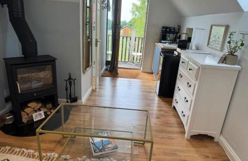 Private Countryside Annexe with Exclusive Wood Burner, Outdoor Hot Shower & Views - Foto 38