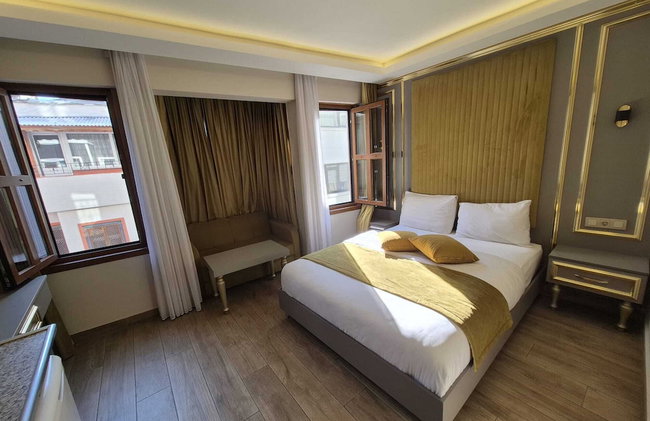 Taksim La Marino Hotel - Photo 23