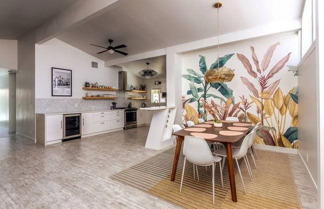 Mid-century Gem w Secret 4th Bedroom Near Downtown - Foto 8