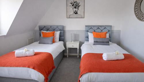 That's Amore House 3 bedroom house with parking walking distance to Sandbach town - Foto 2