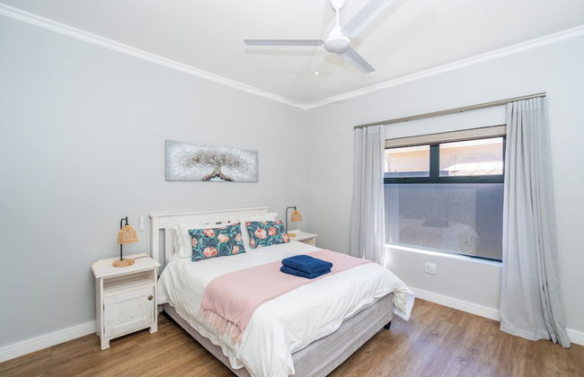 Bessie on Vondeling - Relax in Style at Bessie, Langebaan's Coziest Holiday Home - Foto 2