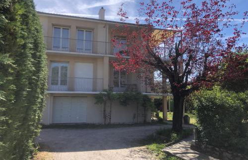 CONDRIEU appartement 1 er et parking voiture vélo - Foto 31