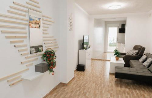 Casa de dos plantas ,Las niñas - Photo 1