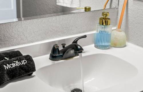 5BD Japanese-Themed w/ Hot Tub, Movie Room & Games - Foto 46