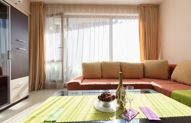 Beachfront Studio in Rich Beach - Photo 11