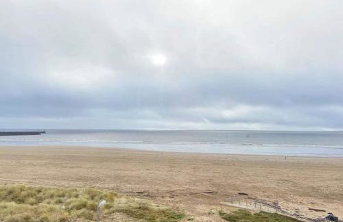 Beach Front APT with Stunning Sea View - Foto 11