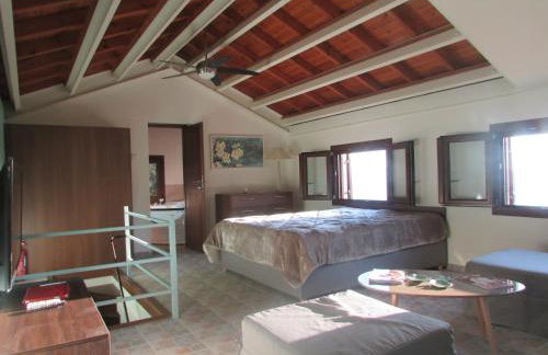 Το Σπιτι με την Σπηλιά - Foto 37