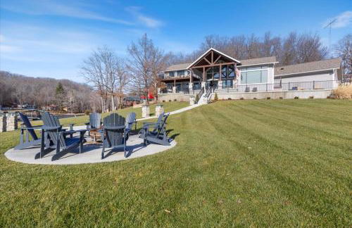 LOTO Pointe, Updated Luxury Home w/ Boat & PWC Slip, Boat Ramp, Firepits, Pool Table & More! - Foto 51