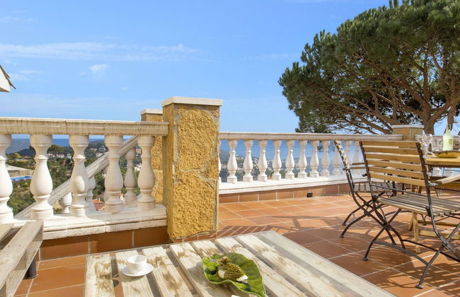 Serene Villa in Lloret de Mar With Private Swimming Pool - Foto 5