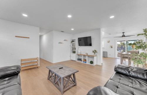 Hilltop Home Hot Tub BBQ Game Room Self Check-In - Foto 19