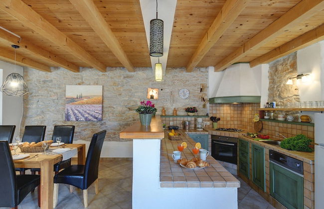 Villa in Batlug With Private Pool - Foto 16