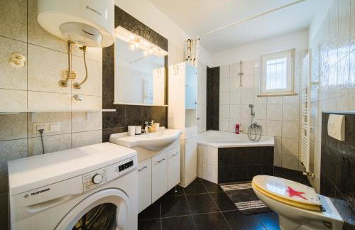 Villa Chiara with Private Pool and garden - Foto 25