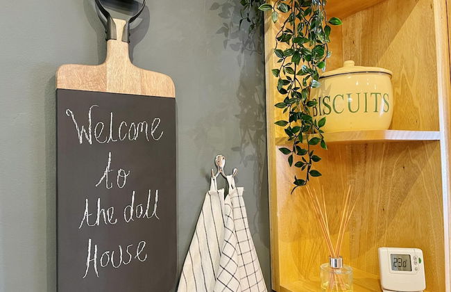 Dolls House - Luxury Townhouse - From 400 Per Night - Photo 5