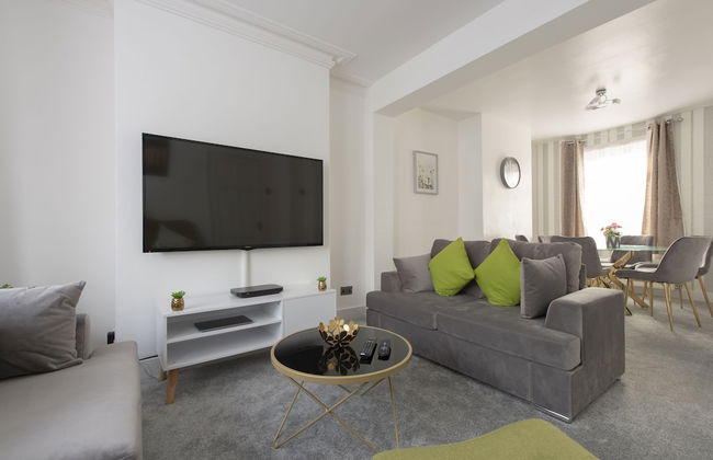 Fortified Three Bedroom Home - Foto 38