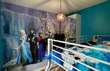 Maison décoration Disney à 10 min du Parc - Foto 6