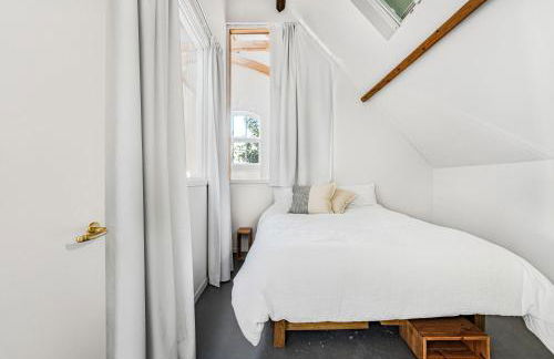 Schoolbell Mews full 3 bedroom 2 bathroom architect designed mews house Fabulous Bow, Victoria Park Location - Foto 20